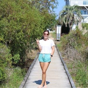 Meet your Posher, Samantha